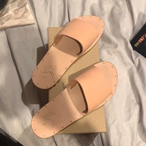 Beek mockingbird Misty rose size 8 NWT